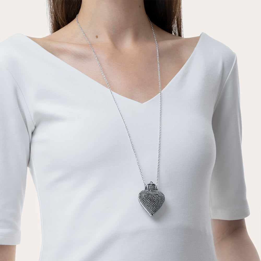Vestopazzo Opening Heart Locket Necklace