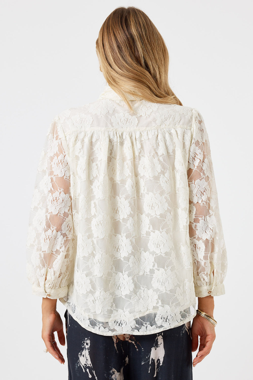 Lula Soul Chandelier Lace Shirt Cream