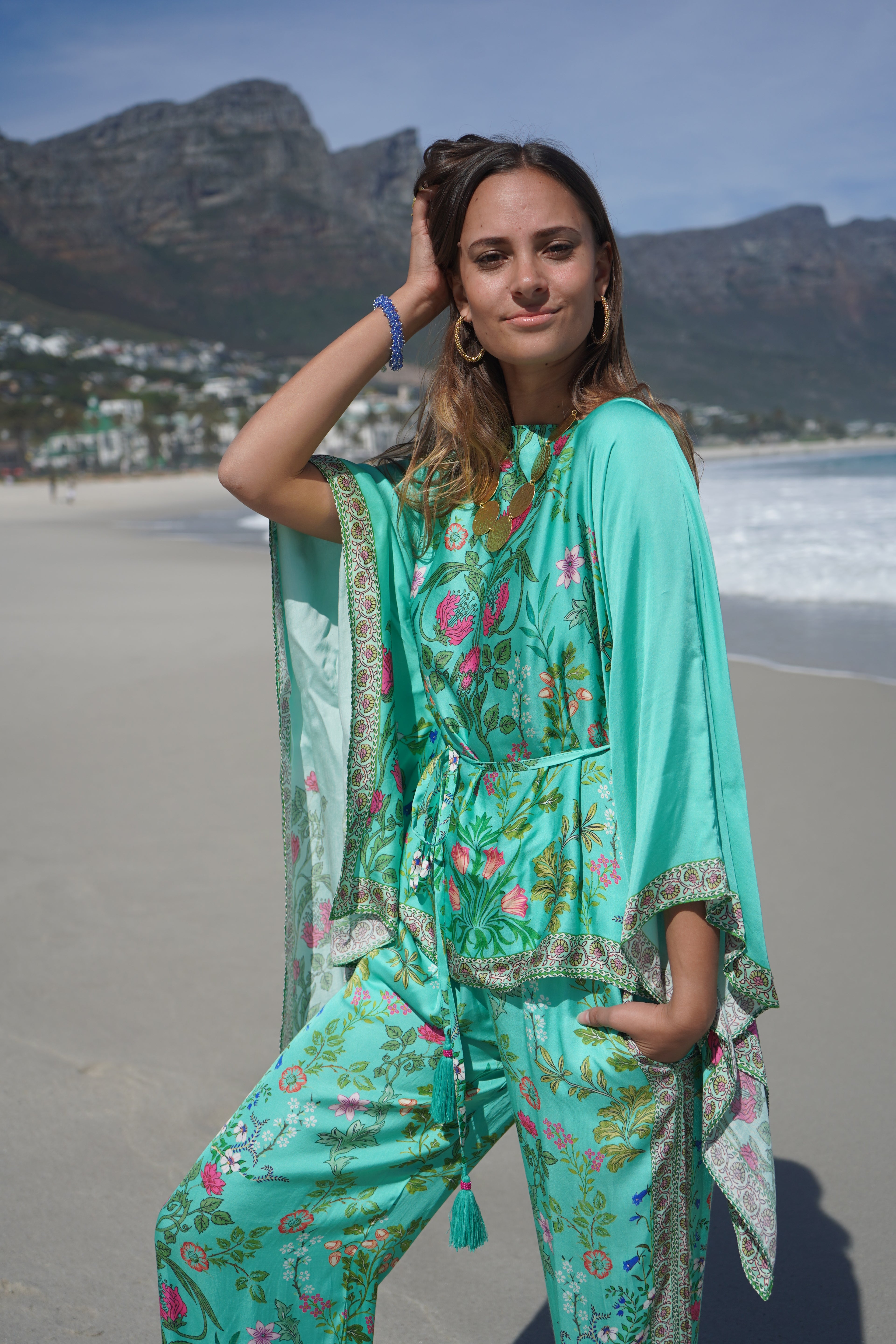 RYY Tatiana Poncho Green